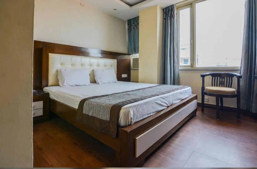 Hotel Opulence Pathānkot الغرفة الصورة