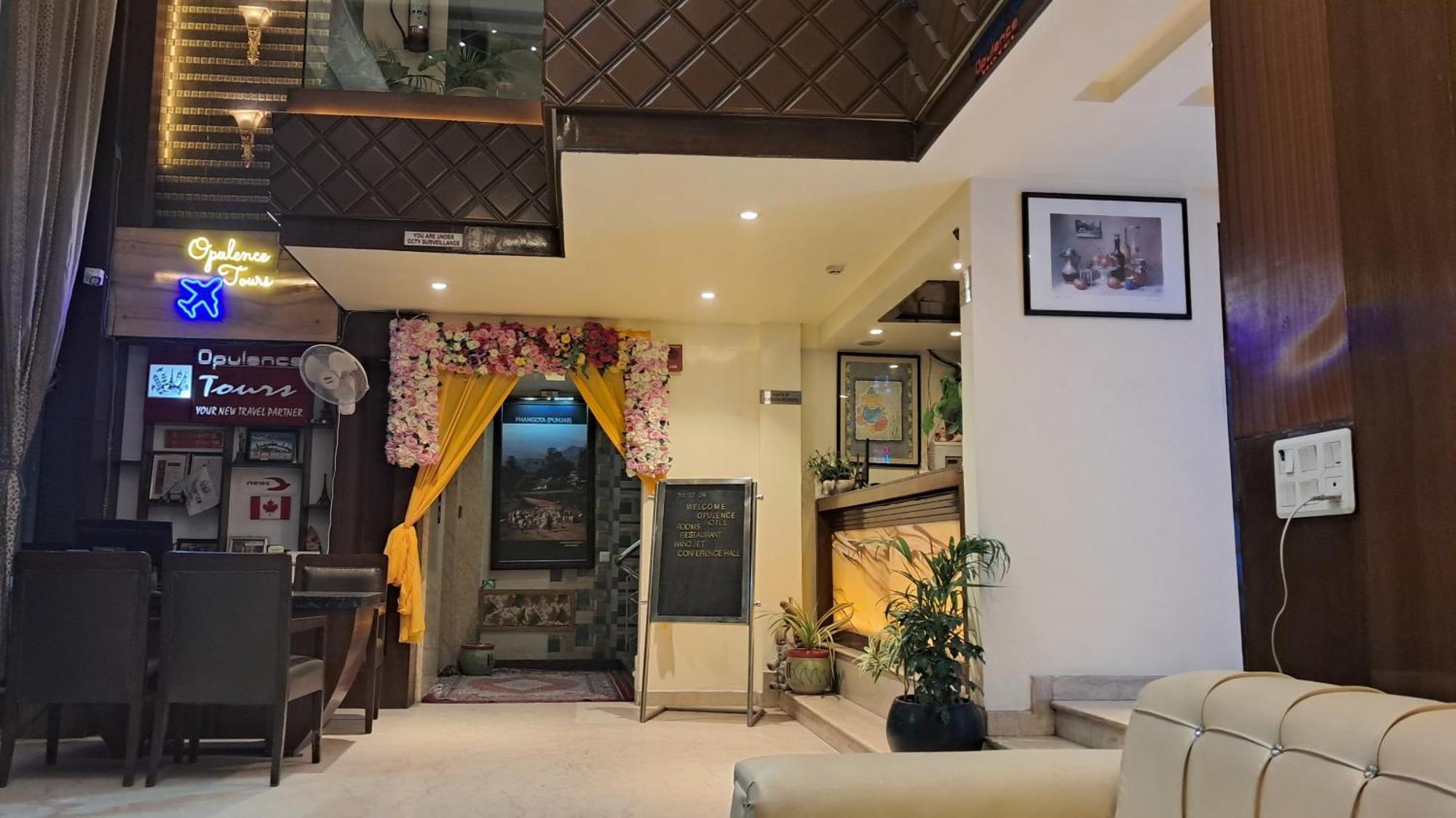 Hotel Opulence Pathānkot المظهر الخارجي الصورة
